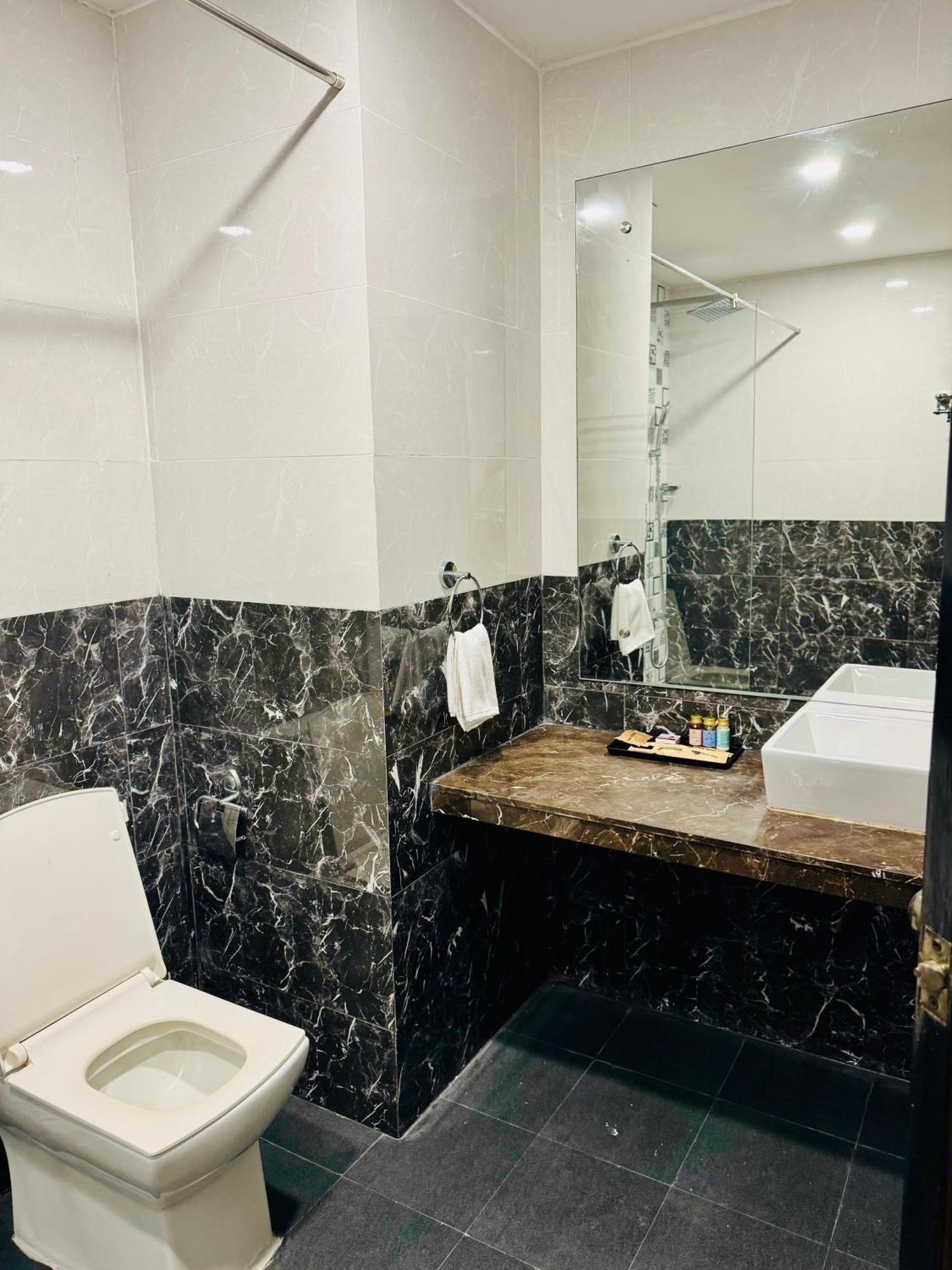 Bluo Amani Vagator - Boutique Hotel Goa Anjuna Cameră foto